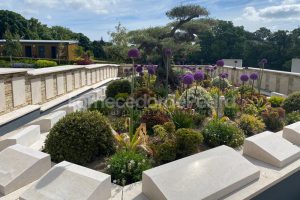 Aplicação em cemitério em pedra Moleanos