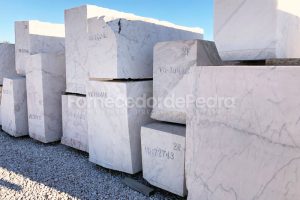 Blocos de mármore Estremoz