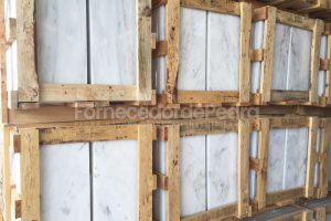 Ladrilhos 60x30x2cm de mármore Estremoz